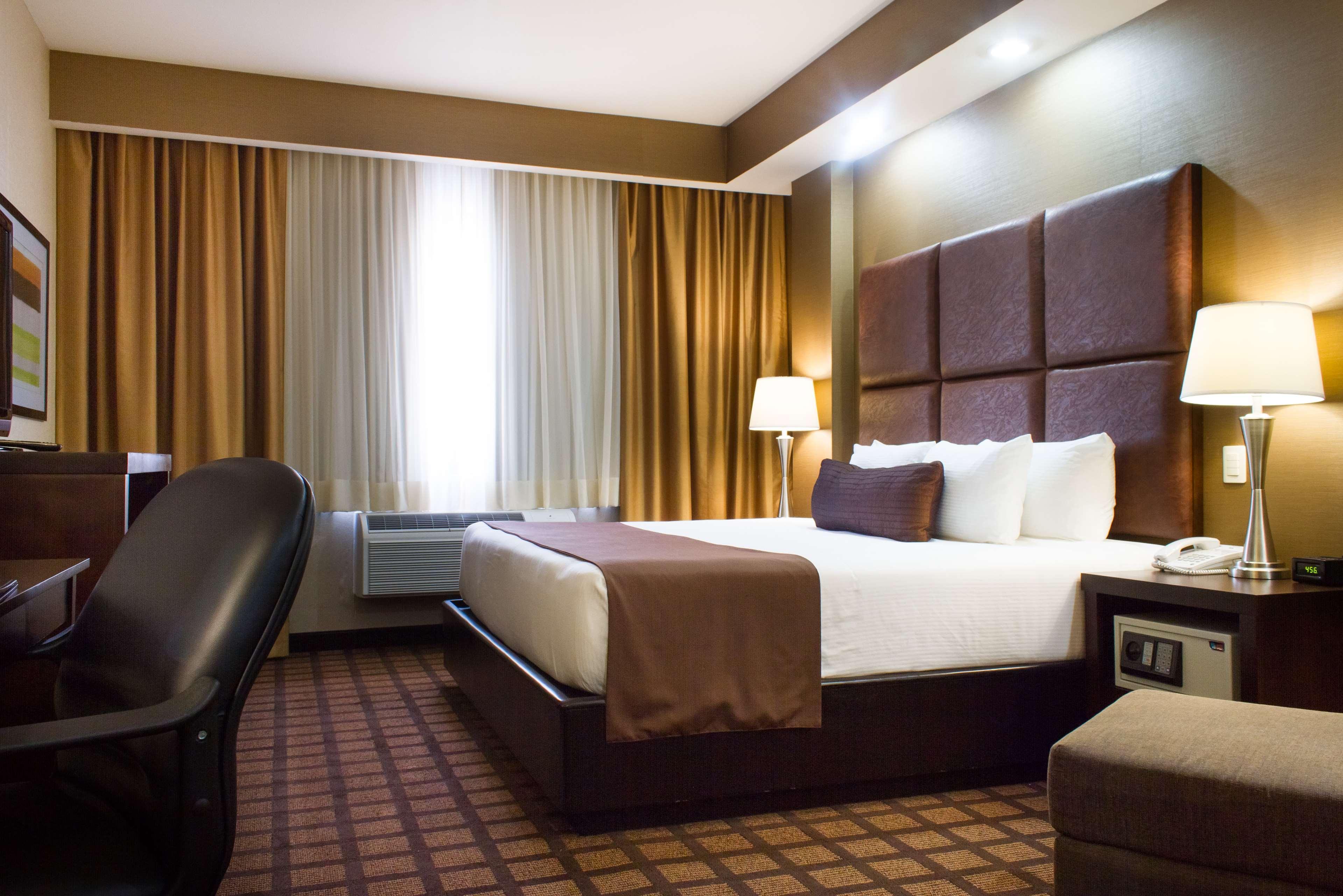 Best Western Premier Monterrey Aeropuerto Apodaca Ngoại thất bức ảnh A typical room at the hotel