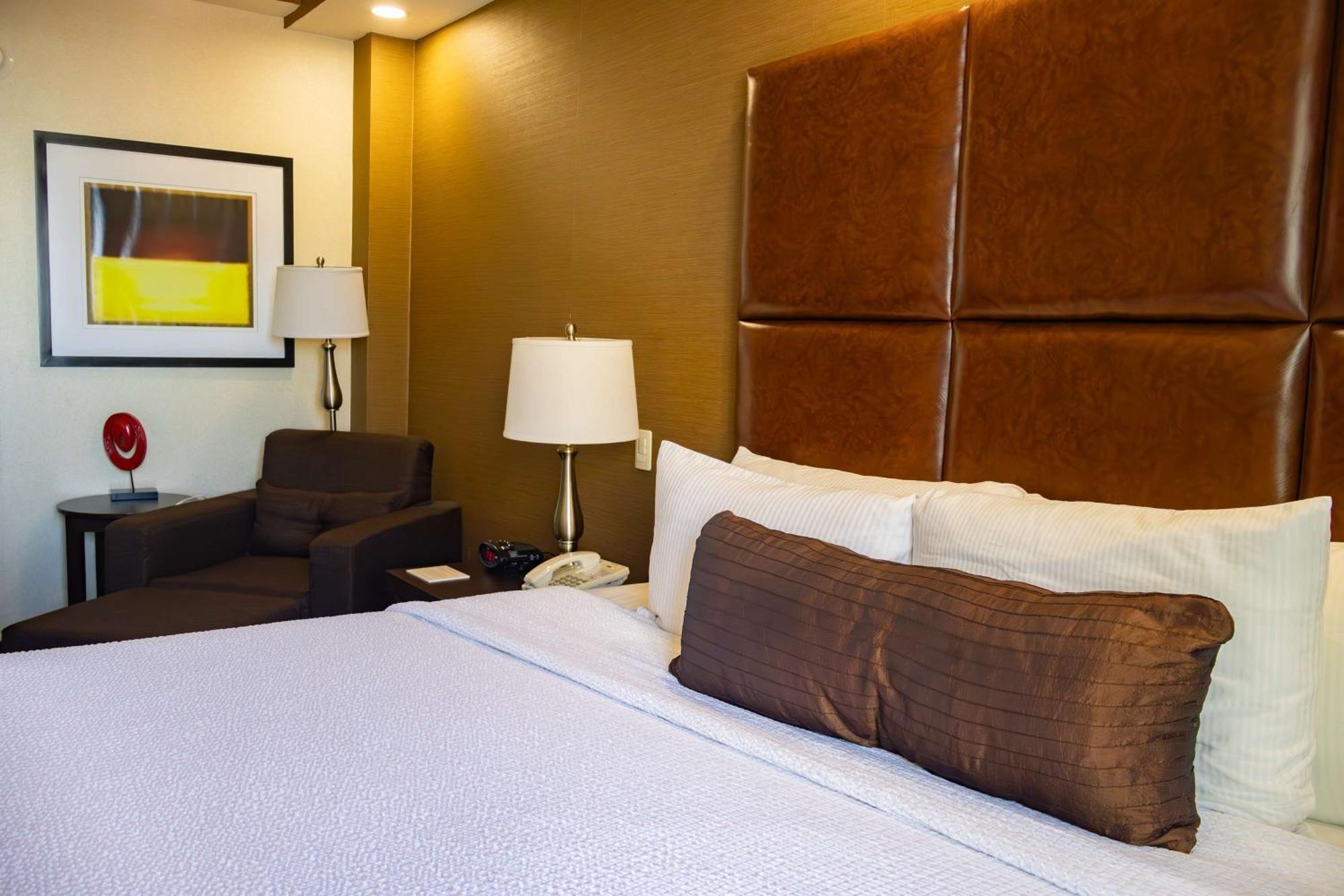 Best Western Premier Monterrey Aeropuerto Apodaca Ngoại thất bức ảnh A typical room at the hotel