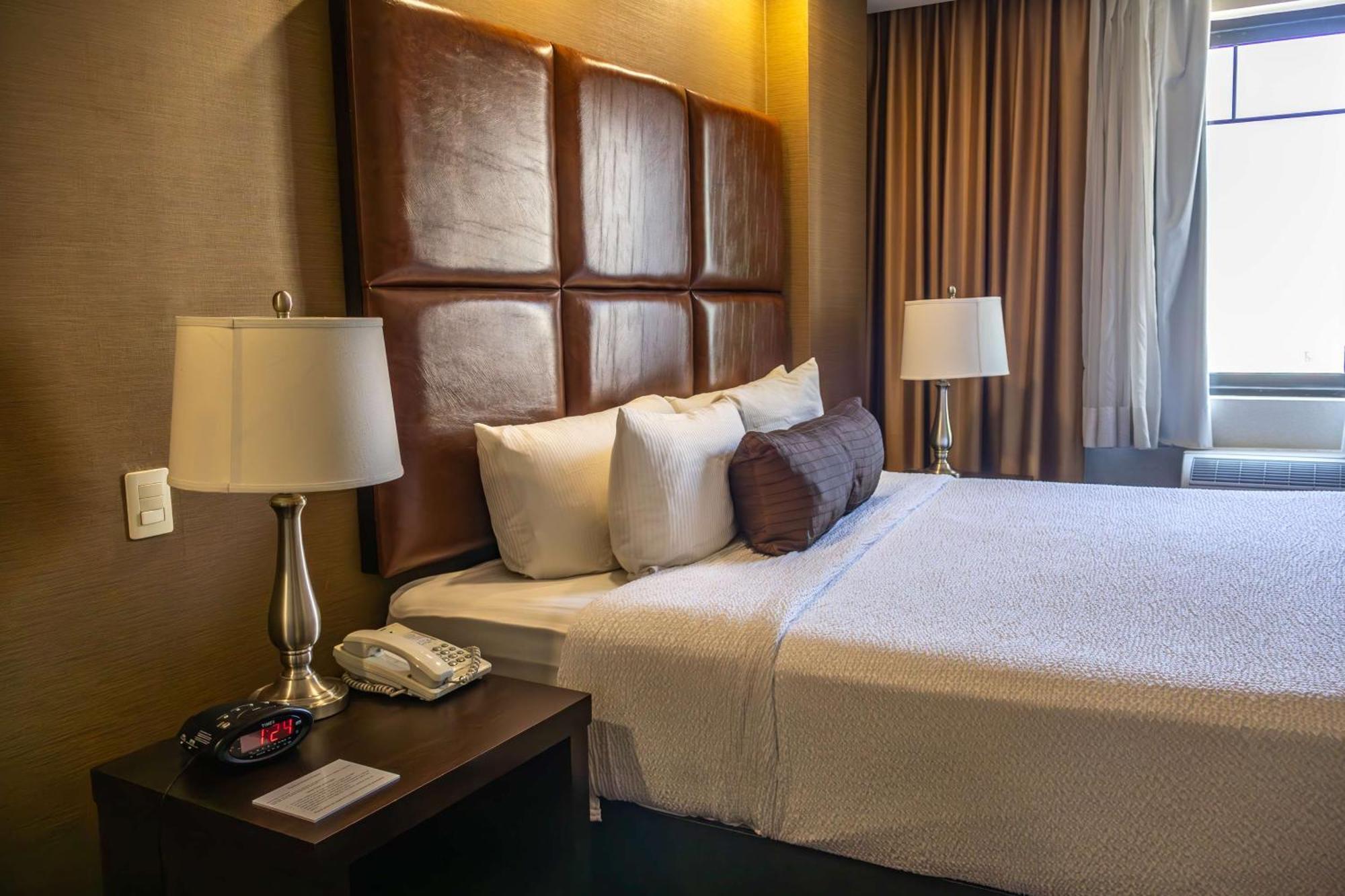 Best Western Premier Monterrey Aeropuerto Apodaca Ngoại thất bức ảnh A room at the hotel